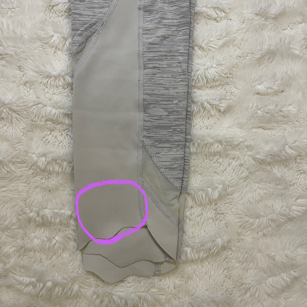 𝚕𝚞𝚕𝚞𝚕𝚎𝚖𝚘𝚖 𝚠𝚞𝚗𝚍𝚎𝚛 𝚞𝚗𝚍𝚎𝚛 𝚑𝚒𝚐𝚑𝚛𝚒𝚜𝚎 𝚌𝚛𝚘𝚙 ꥟ 𝟼 - Picture 4 of 10